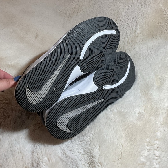 Nike Team Hustle Basketball shoes - Picture 4 of 5